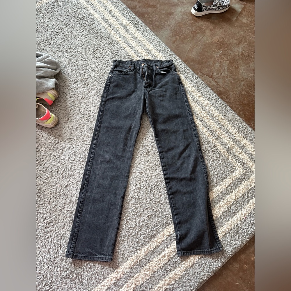 COPY - Black wrangler jeans